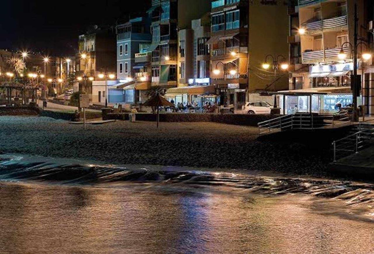 Piso En Primera Linea Con Vistas Directas Al Mar Melenara Eksteriør billede
